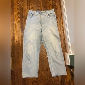 Levi’s ribcage ankle crop size 29